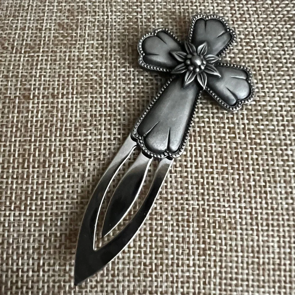 Vintage Avon Pewter Tone Floral Cross Metal Bookmark 2.75